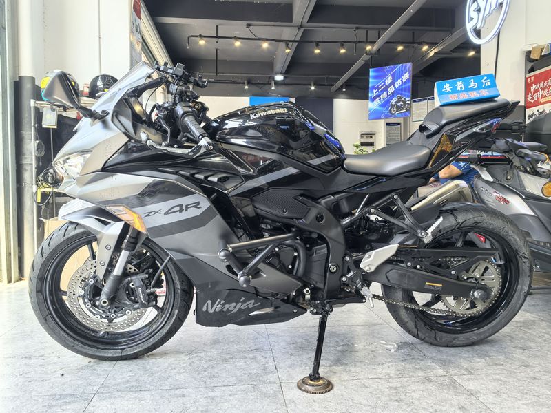 二手川崎ZX-4R