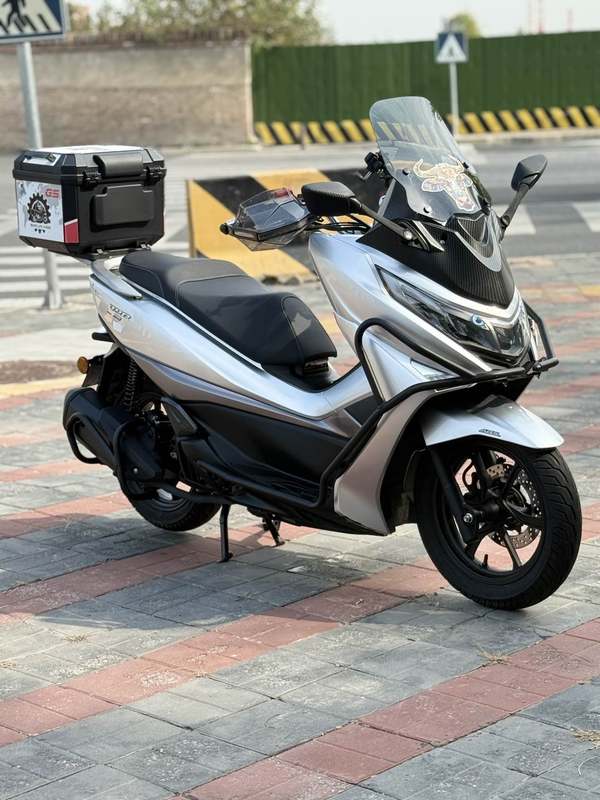 二手豪爵UHR150