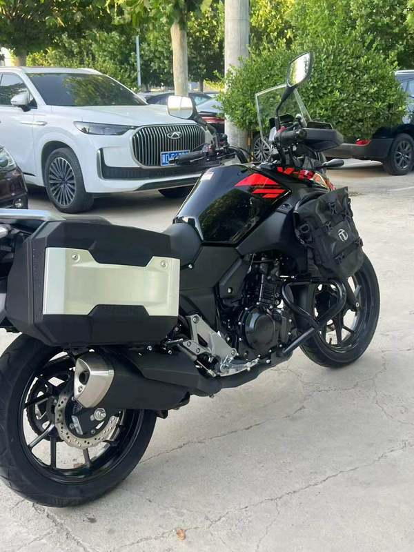 二手豪爵铃木DL250