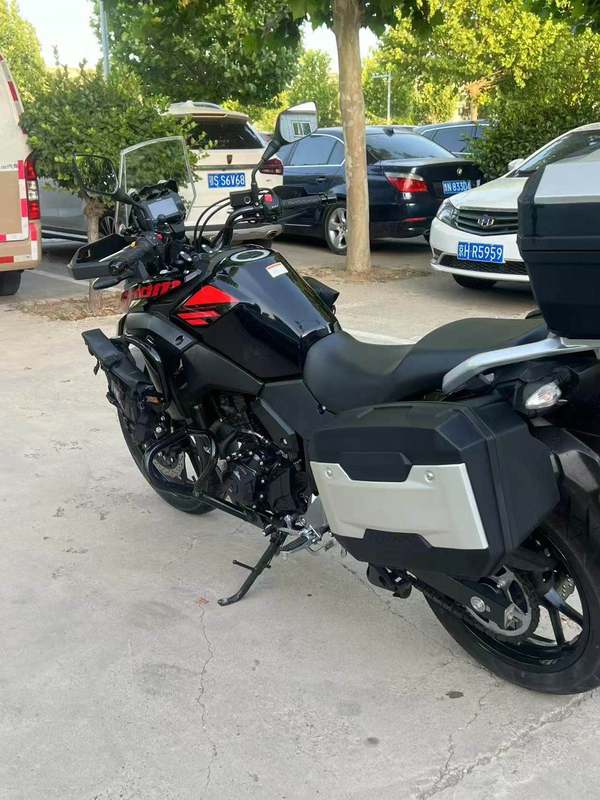 二手豪爵铃木DL250