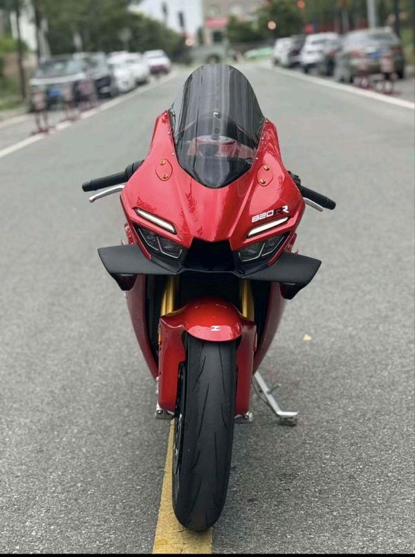 二手张雪机车820RR