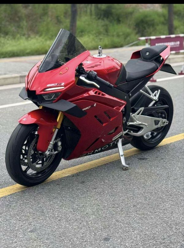 二手张雪机车820RR