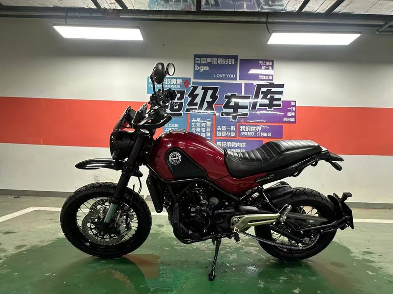 二手贝纳利幼狮 Leoncino 500