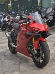 二手张雪机车500RR