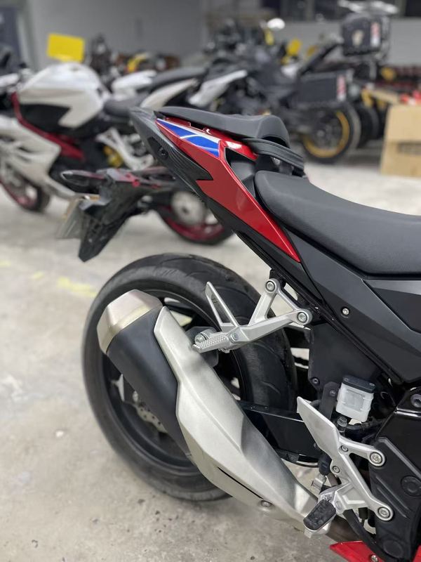 二手本田CBR400R