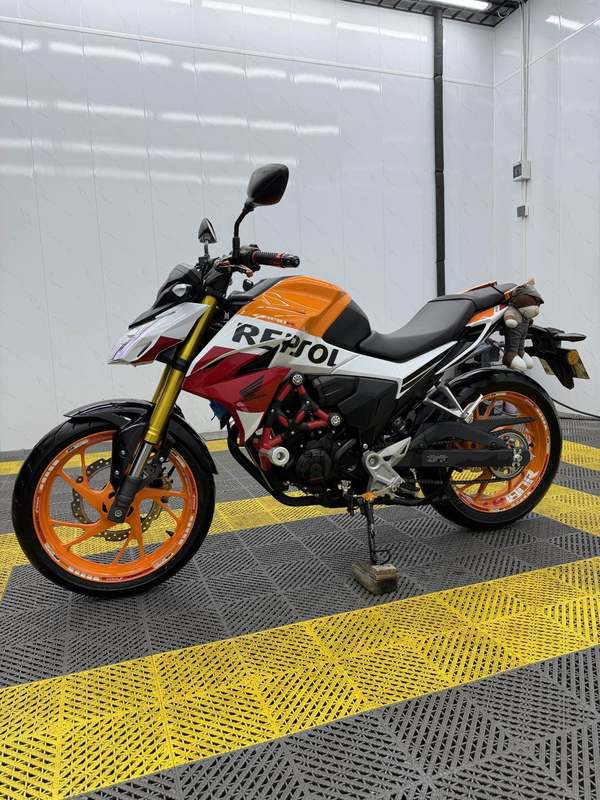 二手五羊本田CB190R 暴锋眼