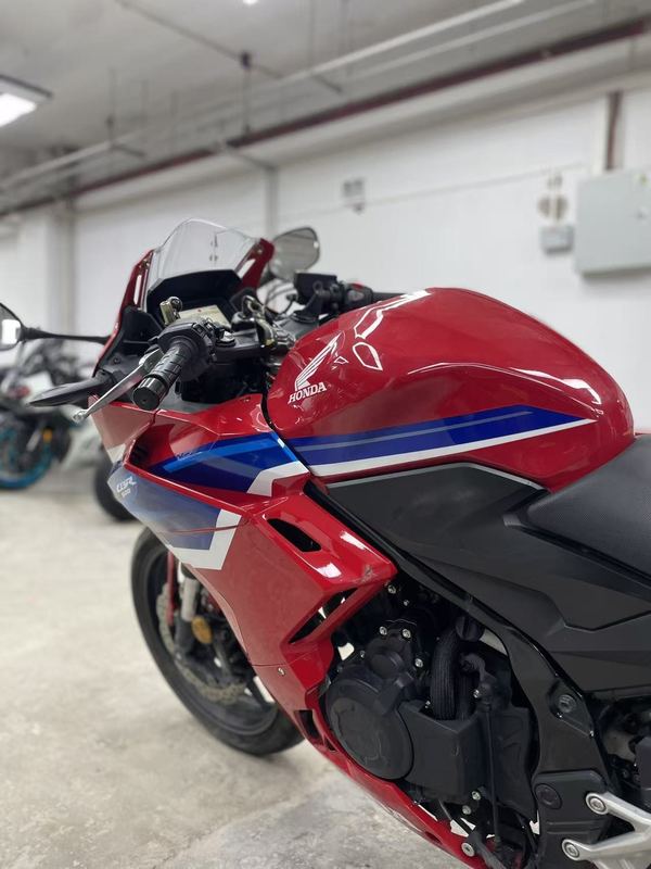 二手本田CBR400R
