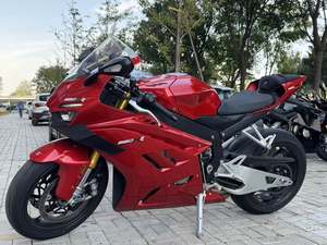 二手张雪机车820RR