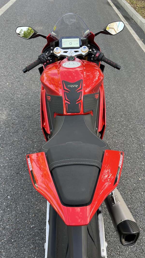 二手张雪机车820RR