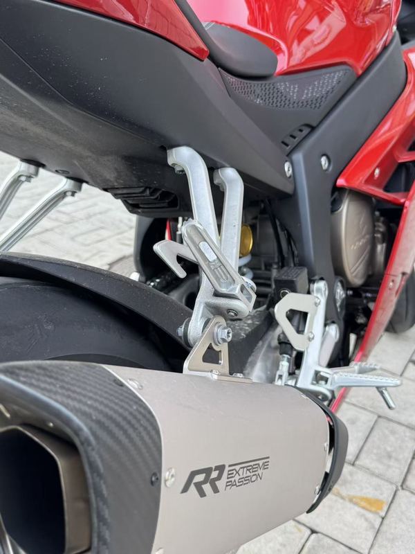 二手张雪机车820RR
