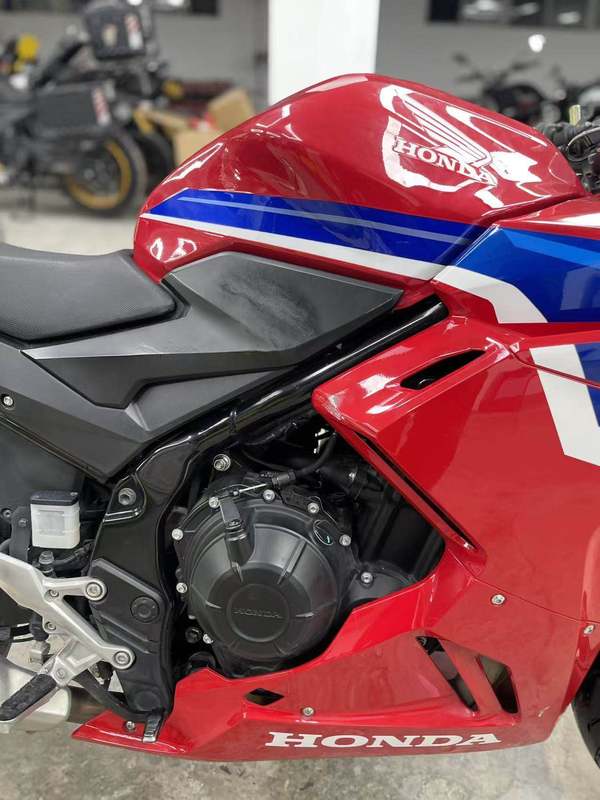 二手本田CBR400R