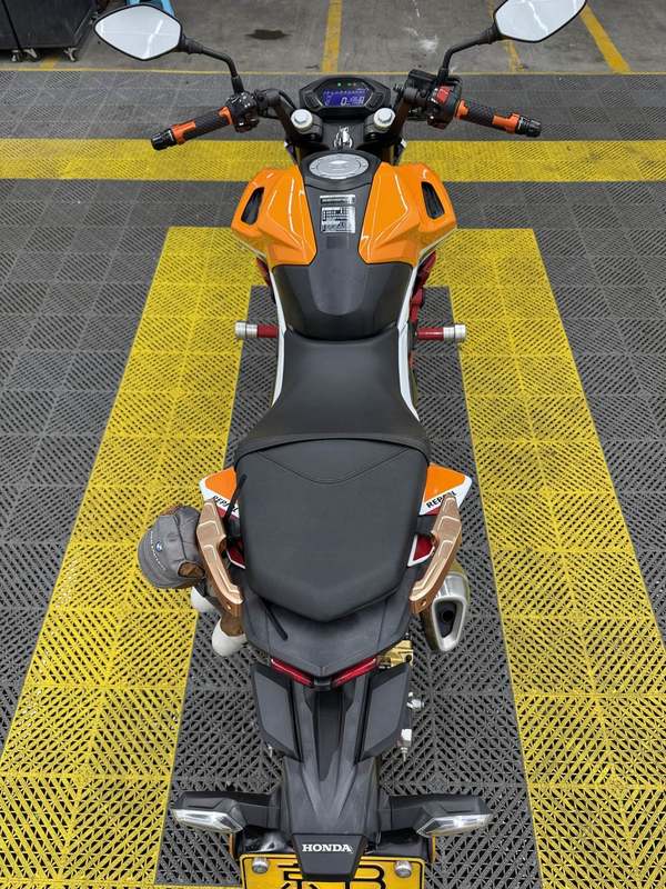 二手五羊本田CB190R 暴锋眼