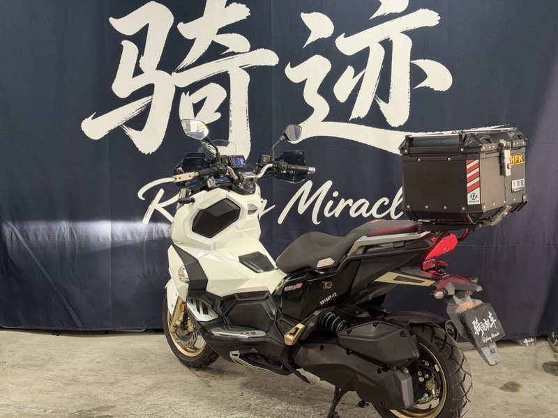 二手三阳哈士奇 Husky ADV150
