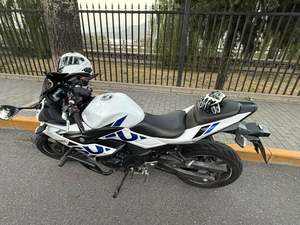 二手豪爵铃木GSX250R