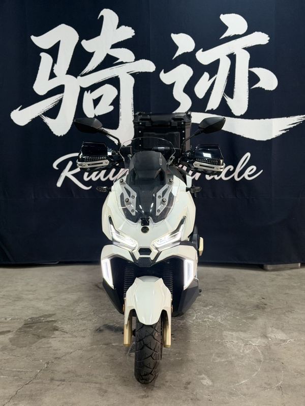二手三阳哈士奇 Husky ADV150