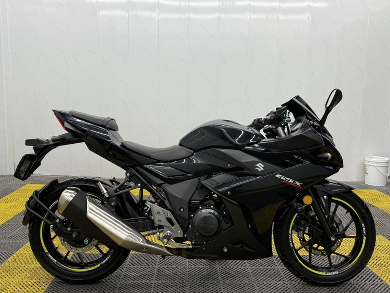 二手豪爵铃木GSX250R