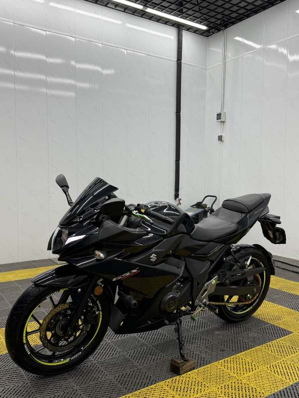 二手豪爵铃木GSX250R