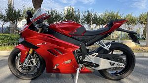 二手张雪机车820RR