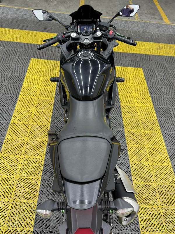 二手豪爵铃木GSX250R