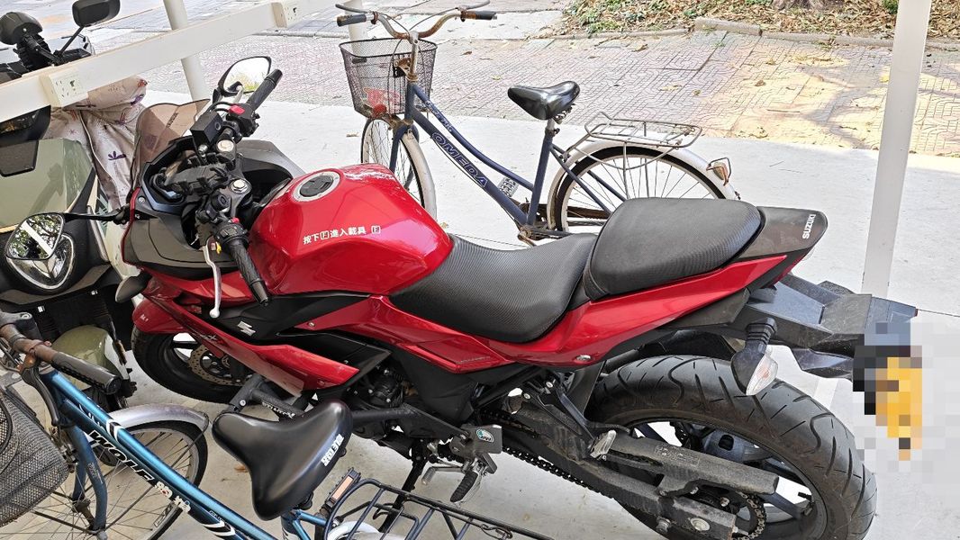 二手豪爵铃木GSX250R