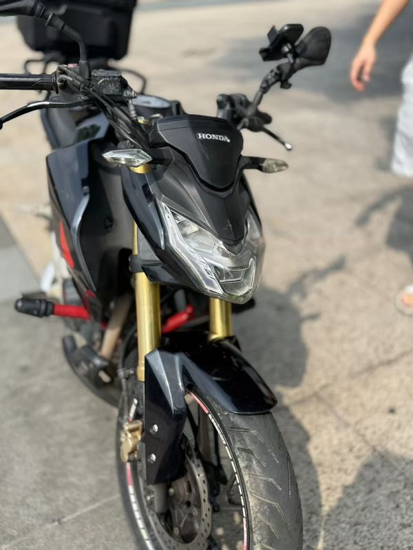 二手五羊本田CB190R 暴锋眼