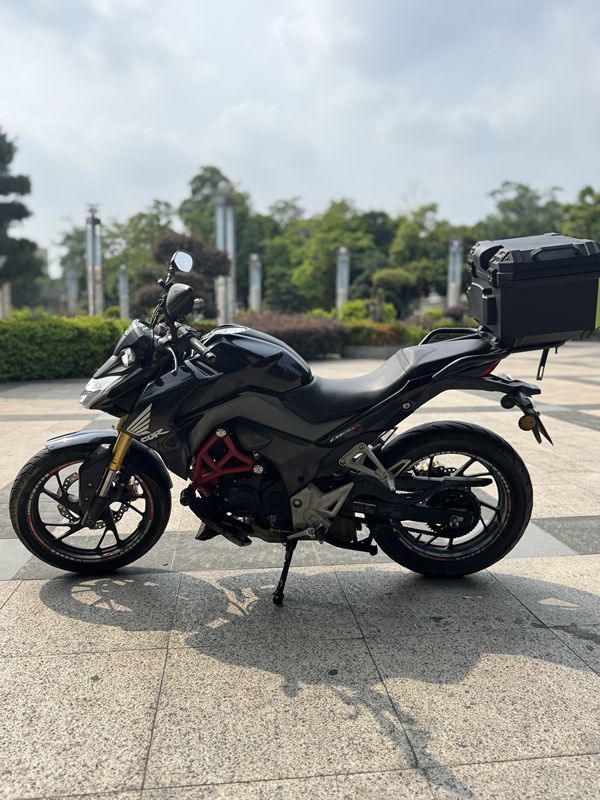 二手五羊本田CB190R 暴锋眼