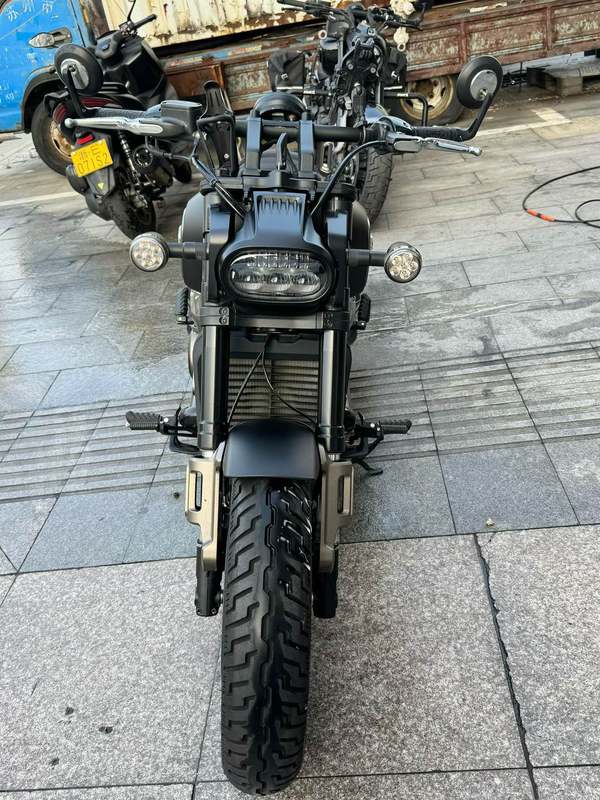 二手QJMOTOR闪600