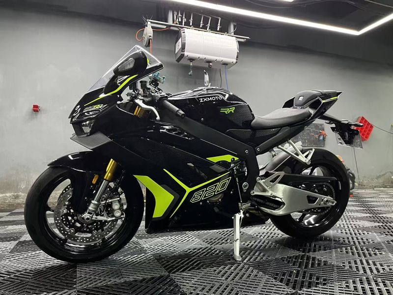 二手张雪机车820RR