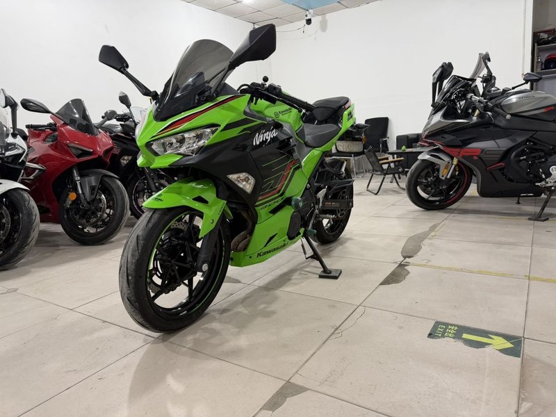 二手川崎Ninja 400