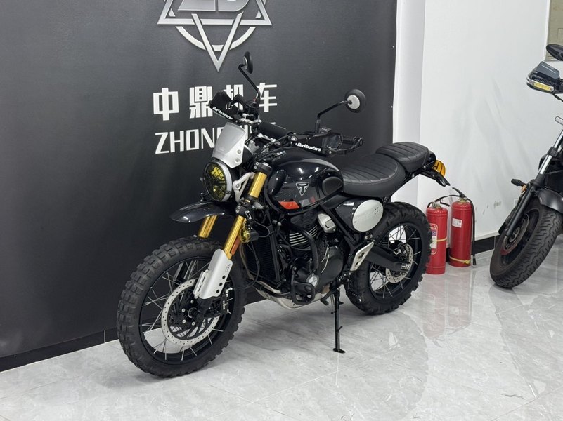 二手凯旋Scrambler 400 X