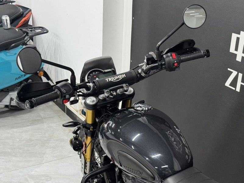 二手凯旋Scrambler 400 X