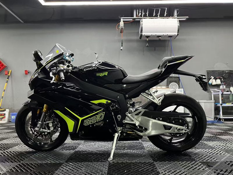二手张雪机车820RR