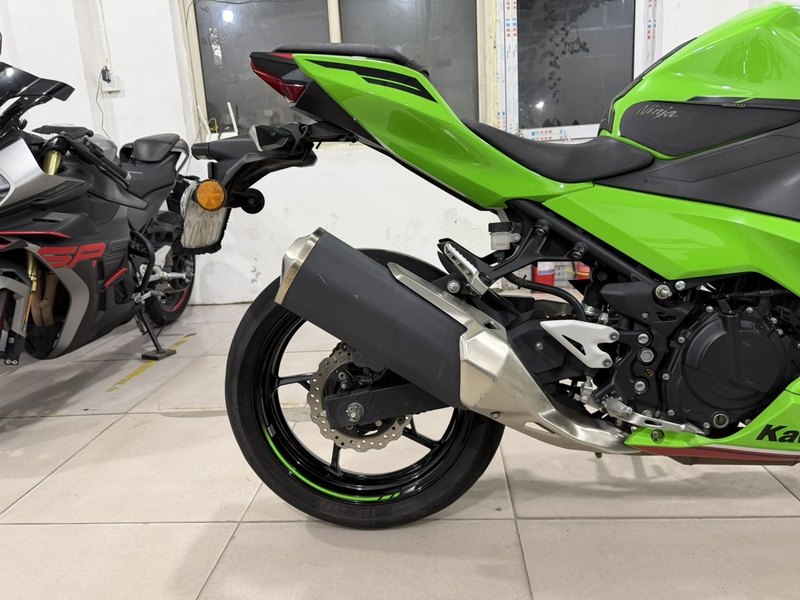 二手川崎Ninja 400