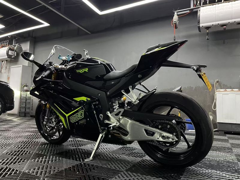 二手张雪机车820RR