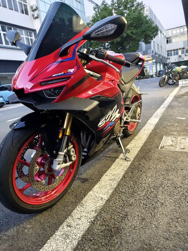 二手张雪机车500RR