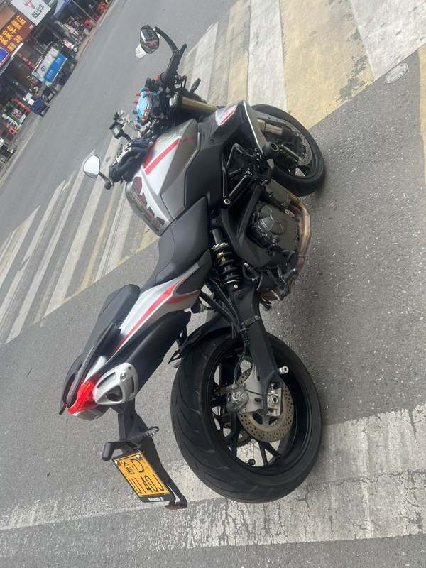 二手贝纳利TNT600i