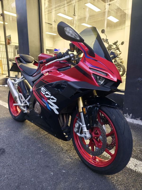 二手张雪机车500RR