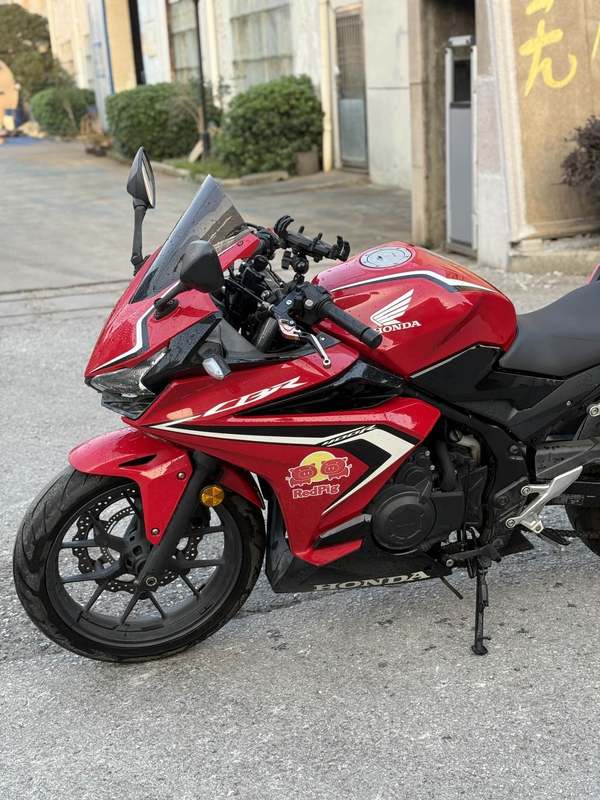 二手本田CBR400R