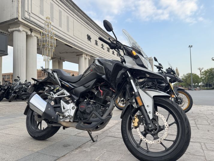 二手五羊本田猛鸷 CB190X