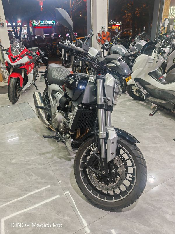二手香帅翔龙 JSX500i