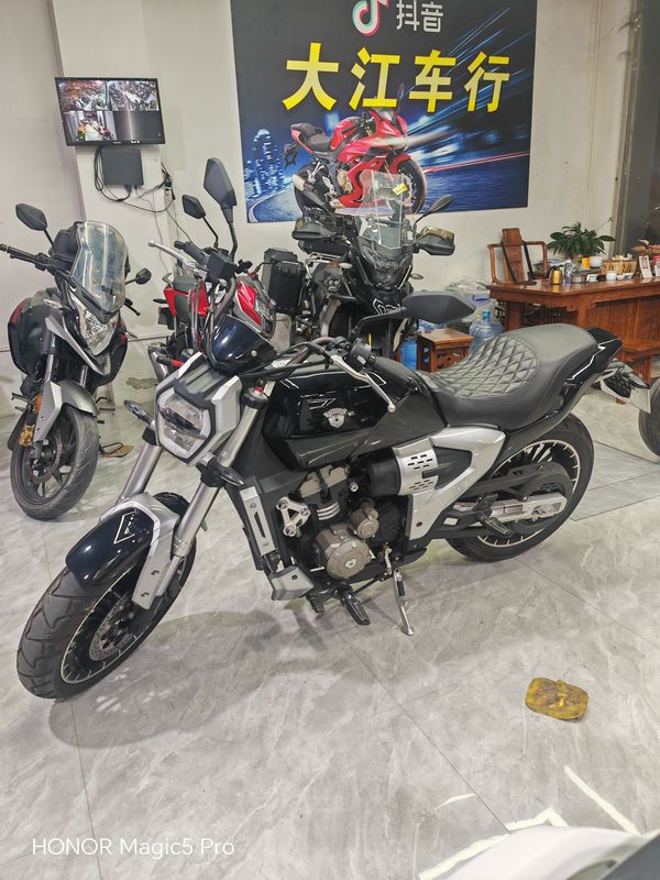 二手香帅翔龙 JSX500i