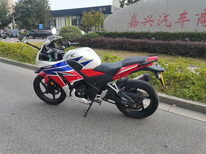 二手新大洲本田CBR300R