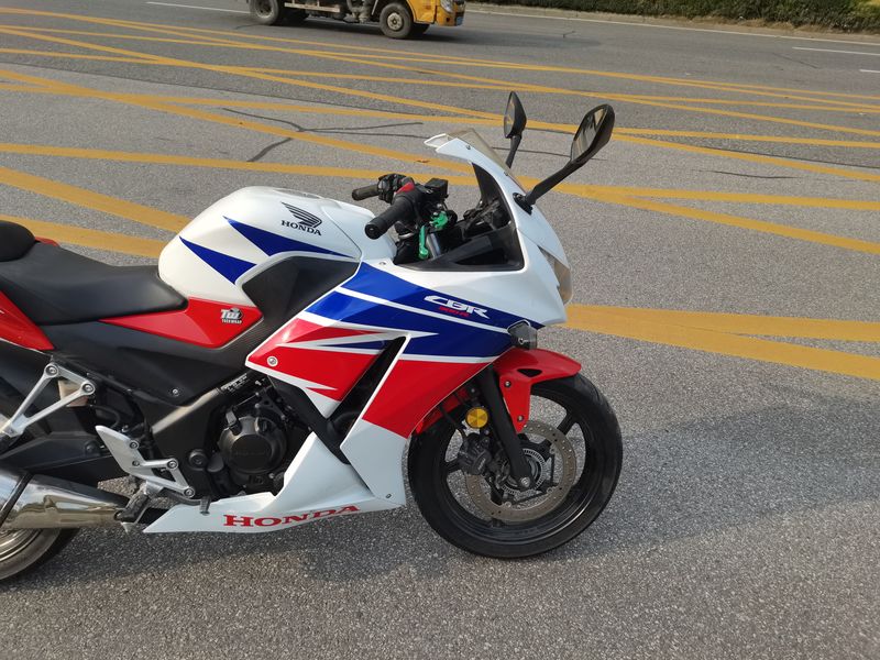 二手新大洲本田CBR300R