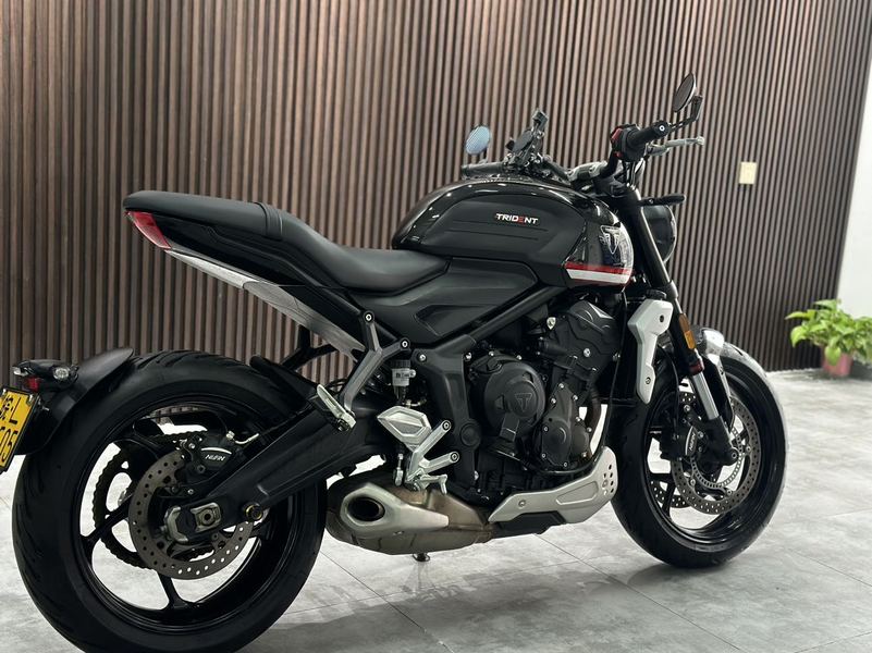 二手凯旋Trident 660