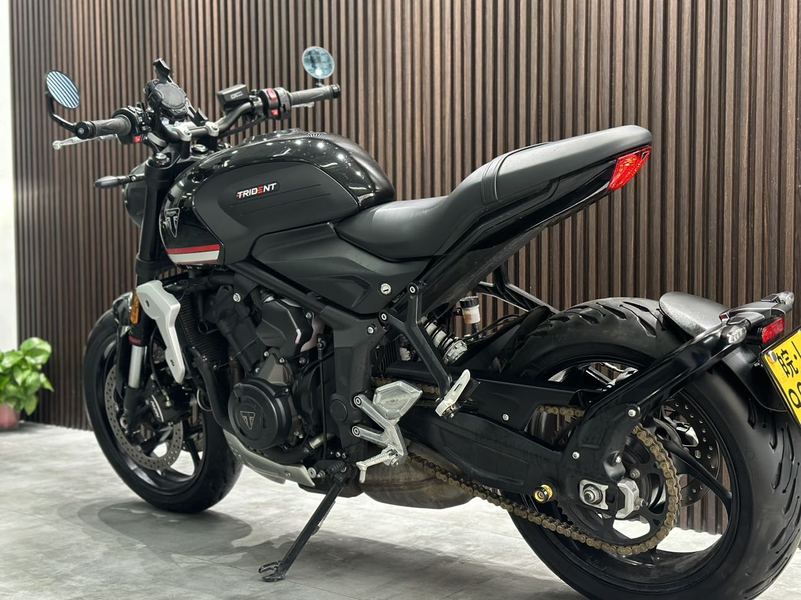 二手凯旋Trident 660