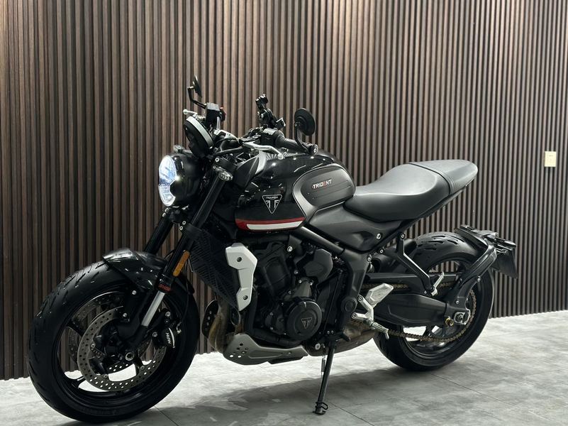 二手凯旋Trident 660