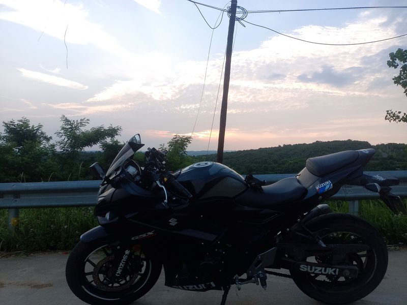 二手豪爵铃木GSX250R
