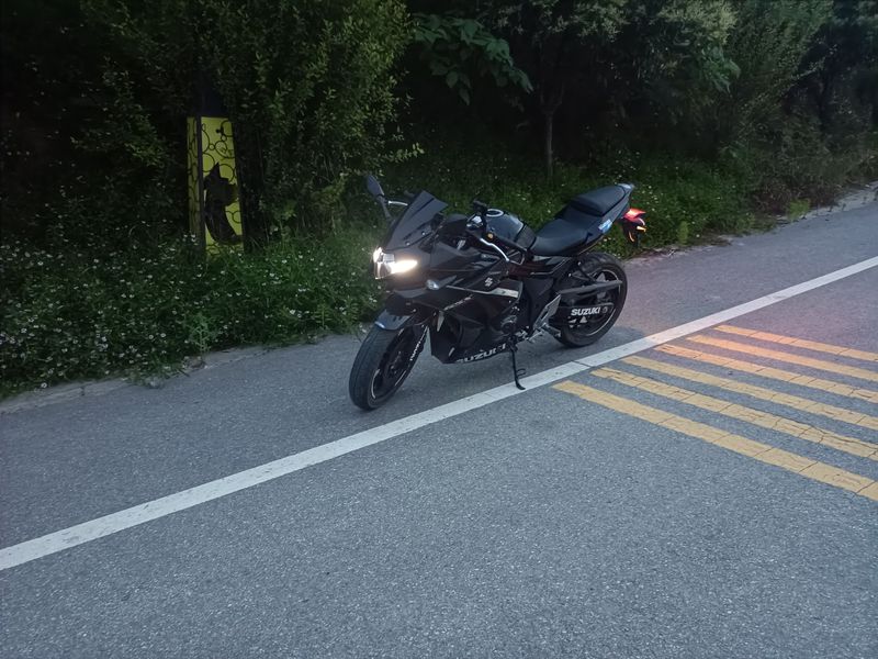 二手豪爵铃木GSX250R