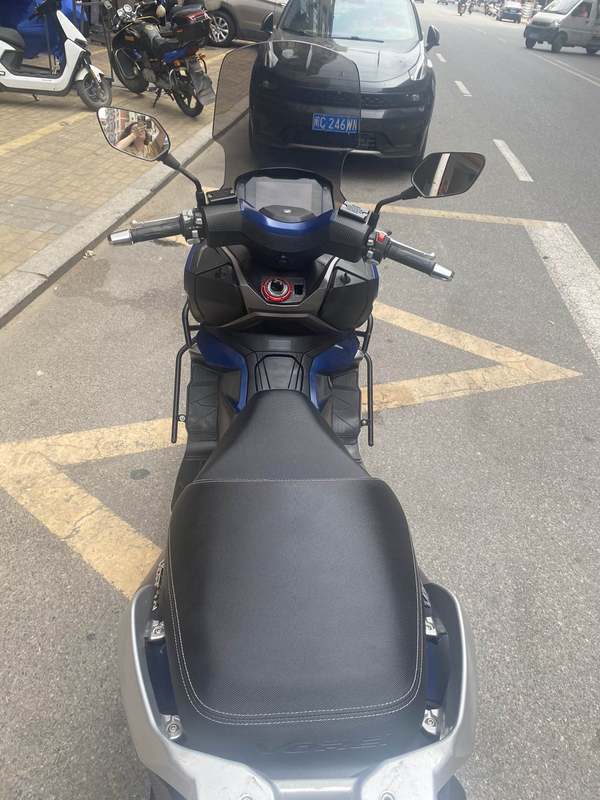 二手大阳V锐 ADV350