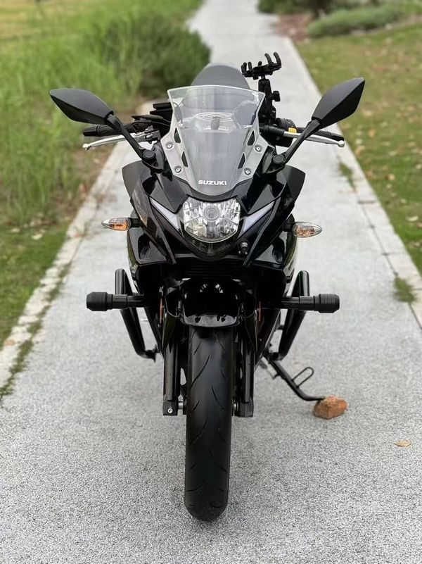 二手豪爵铃木GSX250R